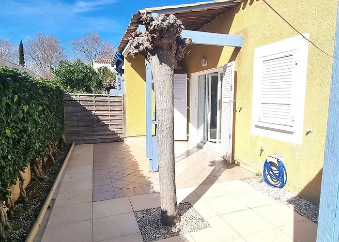 Rénovée, Climatisée, Piscine, Parking Privé, Proche Mer, Pour 6 Pers. - Fr-1-607-107 * Agde